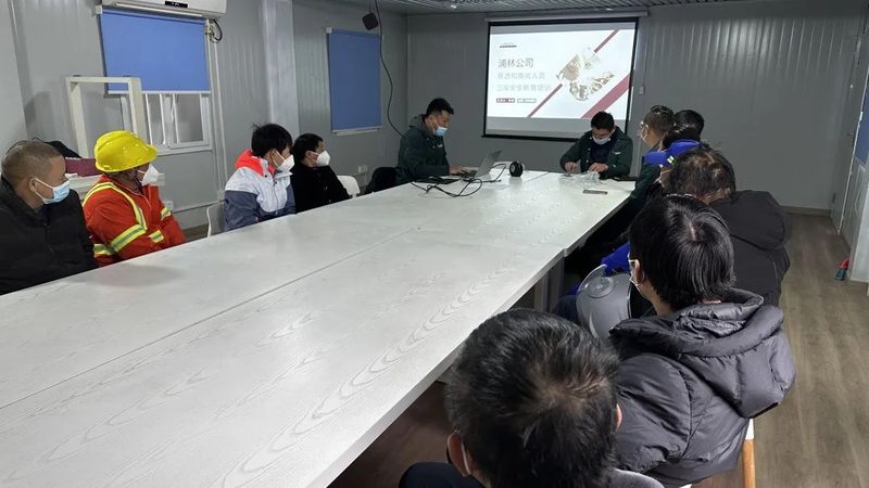 教学质量：了解网课的教学质量，可以从以下几个方面入手：