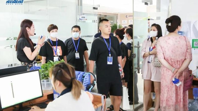心理咨询师培训加盟代理，如何选择合适机构？**